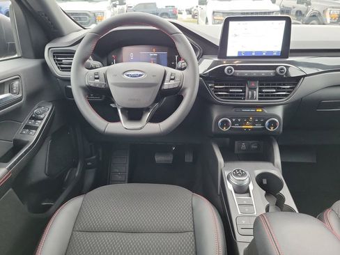 Certified 2025 Ford Escape ST-Line image 12