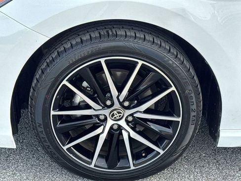 Used 2024 Toyota Camry SE image 22
