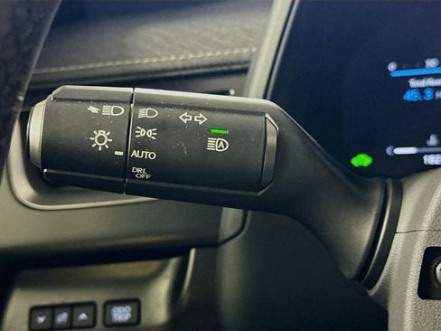 Used 2025 Lexus UX 300h FWD w/ Cold Area Package image 12