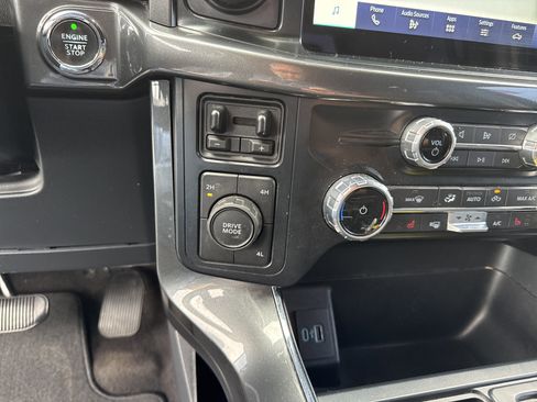 Used 2022 Ford F150 XLT w/ Equipment Group 302A High image 38