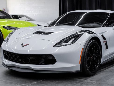 Used 2018 Chevrolet Corvette Grand Sport image 5