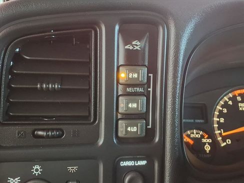 Used 2002 Chevrolet Silverado 3500 LS image 15