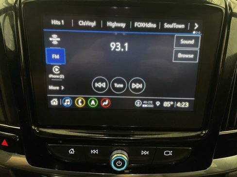 Used 2023 Chevrolet Traverse RS w/ LPO, Floor Liner Package FWD image 7