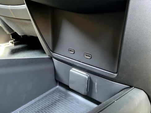 New 2025 Cadillac Escalade IQ Luxury 2 image 21