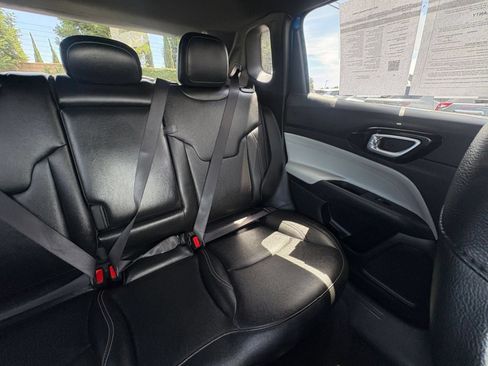 Used 2025 Jeep Compass Limited AWD/4WD image 33