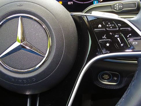 Used 2024 Mercedes-Benz GLE 350 GLE 350 4MATIC SUV w/ 3rd Row Seat Package image 27