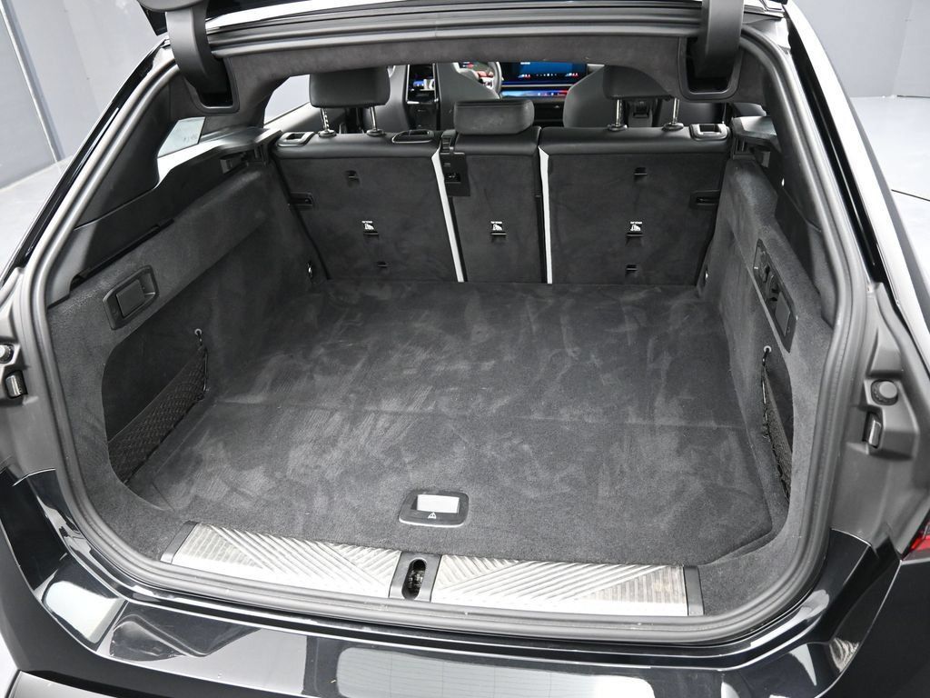 Used 2025 BMW M5 Touring AWD/4WD image 35