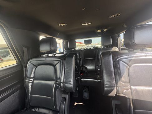 Used 2021 Lincoln Navigator L Reserve AWD/4WD image 10