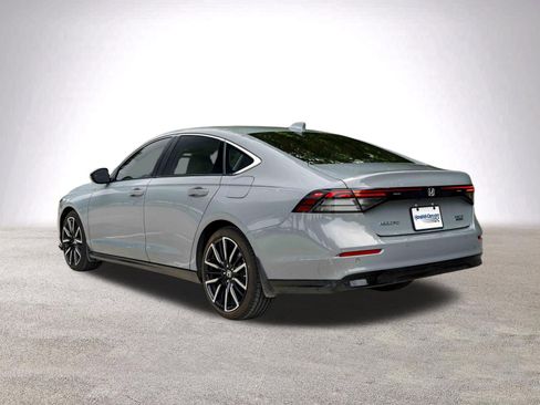 Used 2025 Honda Accord Touring image 7