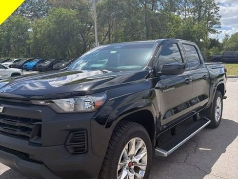 Used 2024 Chevrolet Colorado W/T w/ WT Convenience Package II image 1