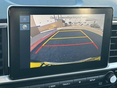 Certified 2026 Hyundai Venue SE FWD image 19