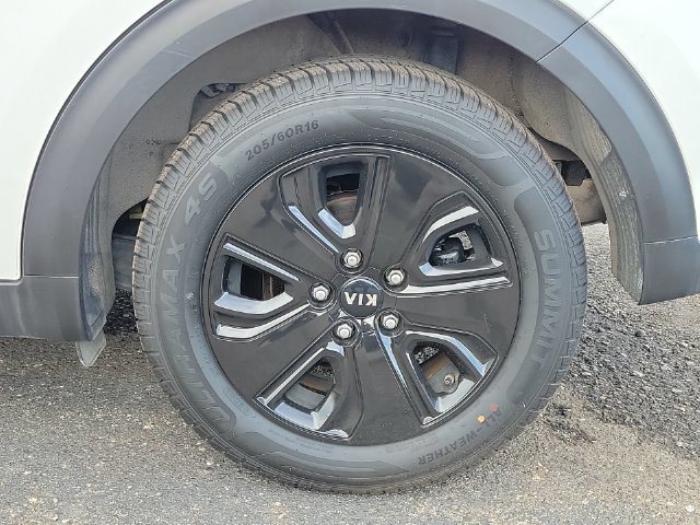 Used 2019 Kia Niro EX FWD image 36