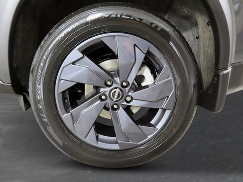 New 2026 Nissan Rogue SV image 10