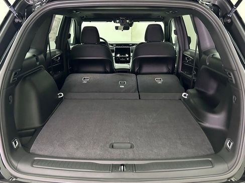 New 2025 Jeep Grand Cherokee Laredo X image 11