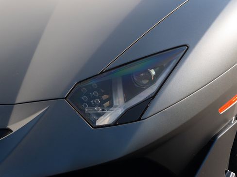 Used 2019 Lamborghini Aventador SVJ image 26