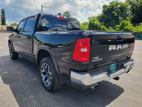 Used 2026 RAM 1500 Laramie AWD/4WD image 12