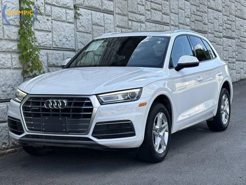 Used 2018 Audi Q5 2.0T Premium w/ Convenience Package image 1