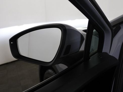 Used 2021 Volkswagen ID.4 Pro S image 33