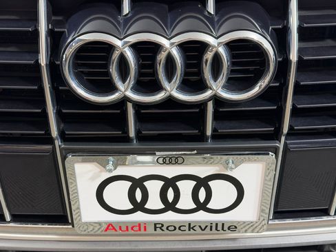 Used 2020 Audi Q3 2.0T Premium Plus AWD/4WD image 27