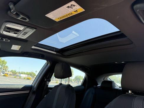 Used 2018 Honda Civic EX image 11
