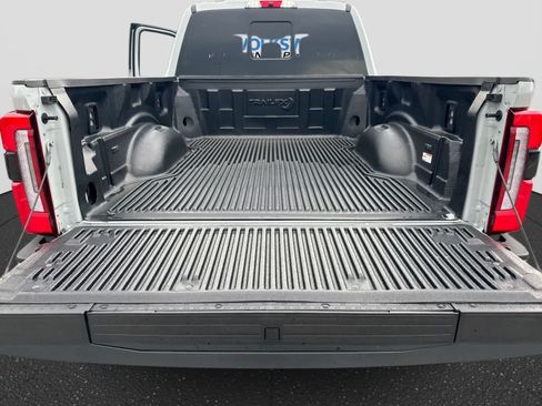 Used 2026 Ford F250 Platinum AWD/4WD image 40