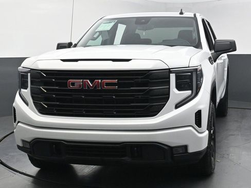 Used 2026 GMC Sierra 1500 Elevation image 7