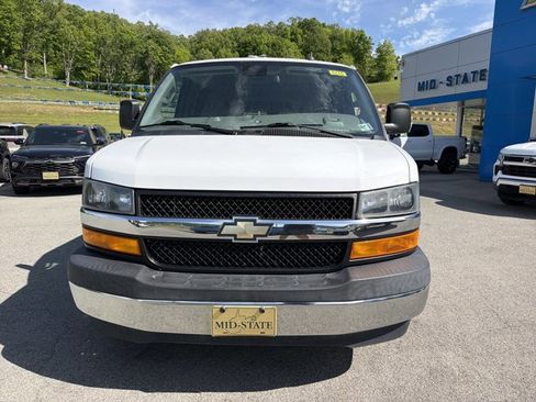 Used 2020 Chevrolet Express 3500 LT w/ LT Preferred Equipment Group RWD image 11