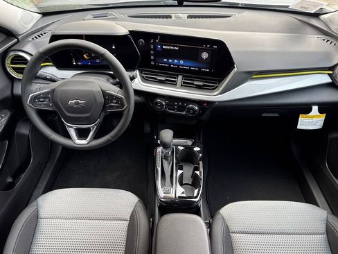 New 2026 Chevrolet Trax LT w/ Midnight Edition image 13