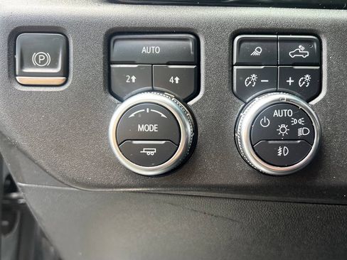 Used 2024 GMC Sierra 1500 SLT AWD/4WD image 27
