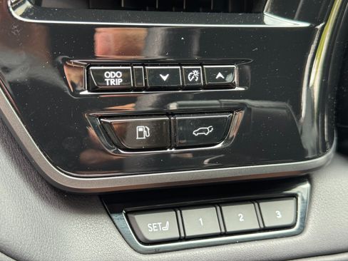 Used 2024 Lexus TX 500h AWD w/ Technology Package image 17