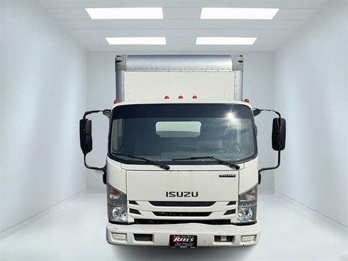 Used 2019 Isuzu NPR RWD image 3