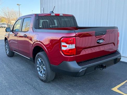 New 2025 Ford Maverick XLT w/ Equipment Group 301A image 4