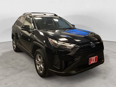 Used 2023 Toyota RAV4 XLE w/ XLE Grade Weather Package AWD/4WD image 7