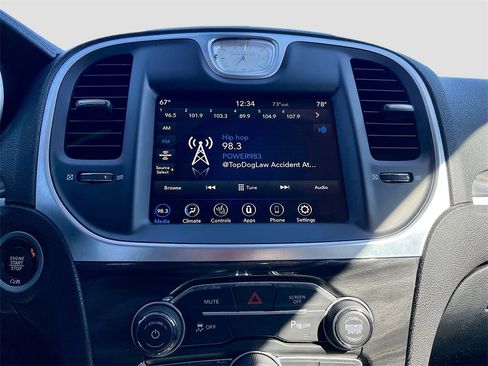 Used 2022 Chrysler 300 Touring L image 14