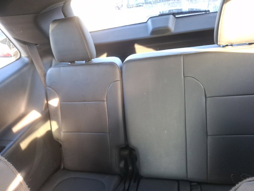 Used 2022 Chevrolet Traverse Premier w/ Redline Edition FWD image 11