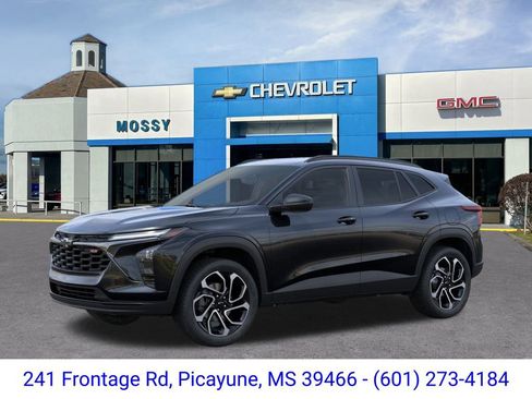 New 2026 Chevrolet Trax RS w/ Driver Confidence Package image 2