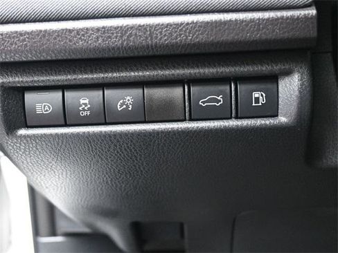 Certified 2025 Toyota Camry LE image 21