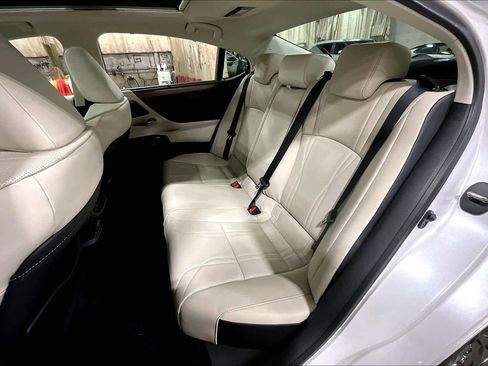Used 2025 Lexus ES 350 Ultra Luxury image 20