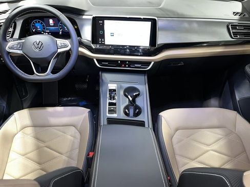 New 2026 Volkswagen Atlas Cross Sport SE image 7