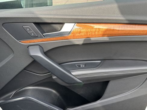 Used 2022 Audi Q5 2.0T Premium Plus image 31