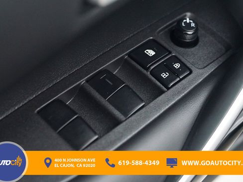 Used 2024 Toyota Corolla XSE FWD image 18
