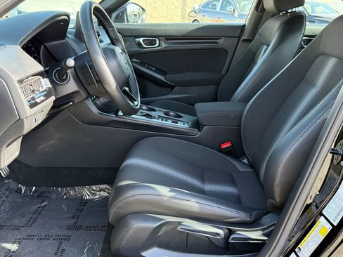 Used 2025 Honda Civic Sport image 22