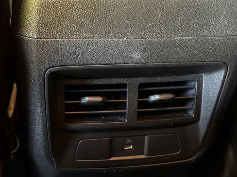 Used 2023 Chevrolet Colorado LT w/ LT Convenience Package RWD image 14