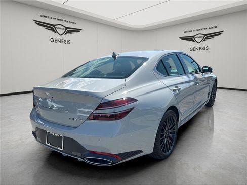 New 2026 Genesis G70 3.3T Prestige image 5