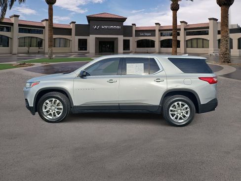 Used 2021 Chevrolet Traverse LS w/ LPO, Cargo Package FWD image 5