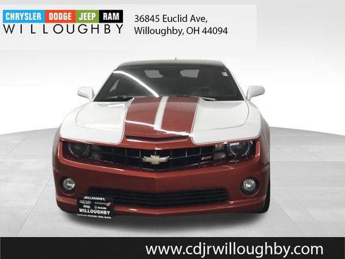 Used 2010 Chevrolet Camaro SS w/ RS Package image 2