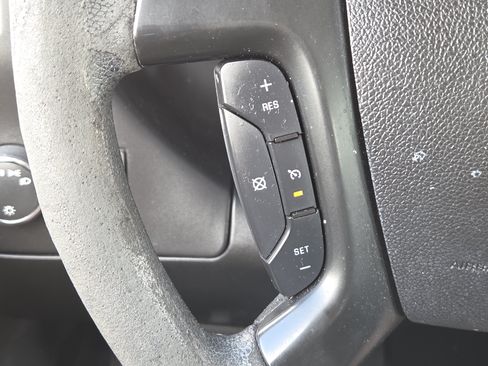 Used 2015 GMC Savana 2500 RWD image 17