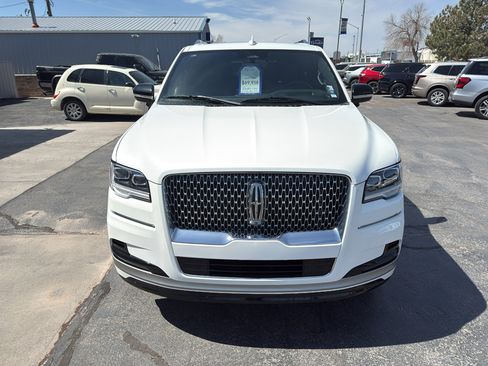 Used 2024 Lincoln Navigator L Reserve AWD/4WD image 3