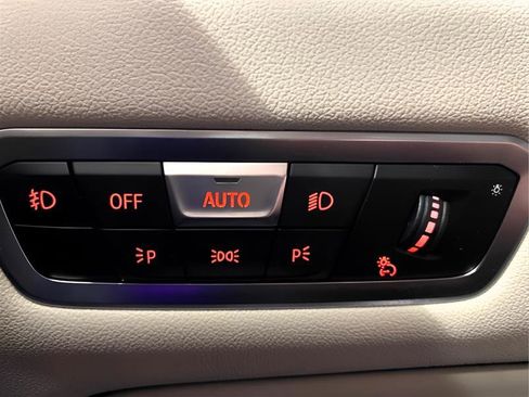 Used 2019 BMW X5 xDrive40i w/ Premium Package 2 image 22