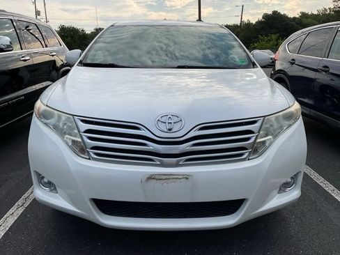 Used 2012 Toyota Venza XLE AWD/4WD image 2